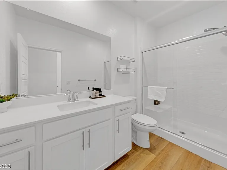 299 Mount Tyndall St — Photo 10