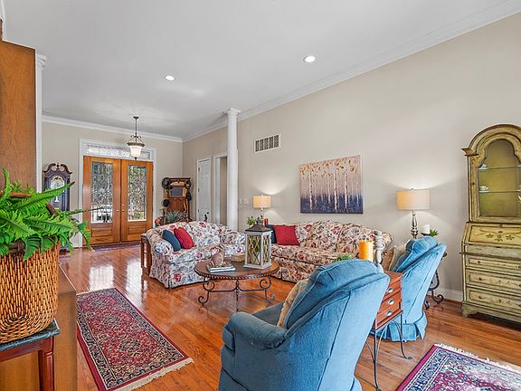 3rd image of 228 Compass Point