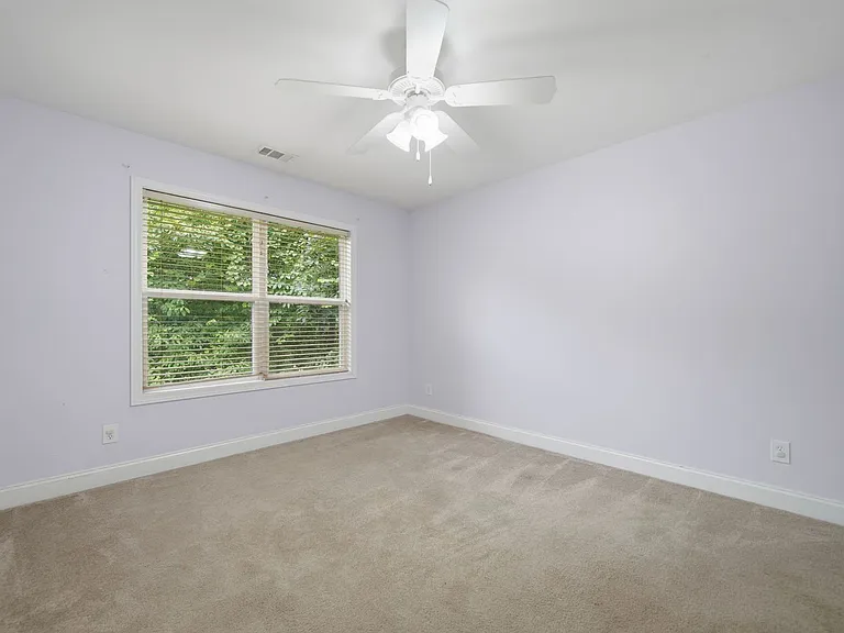 166 Cove Hl — Photo 17