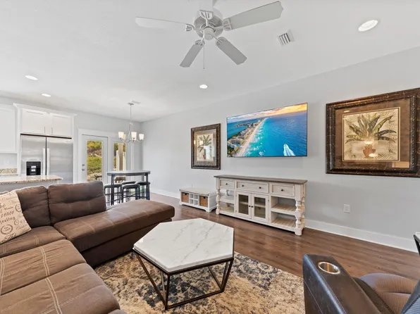 400 Mattie M Kelly Blvd #13, Destin, FL 32541