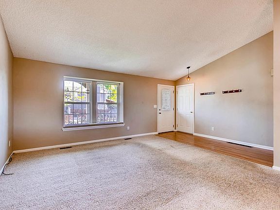 4th image of 11946 W Maplewood Ave