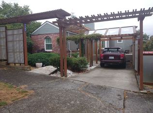 6707 42nd Ave SW, Seattle, WA 98136