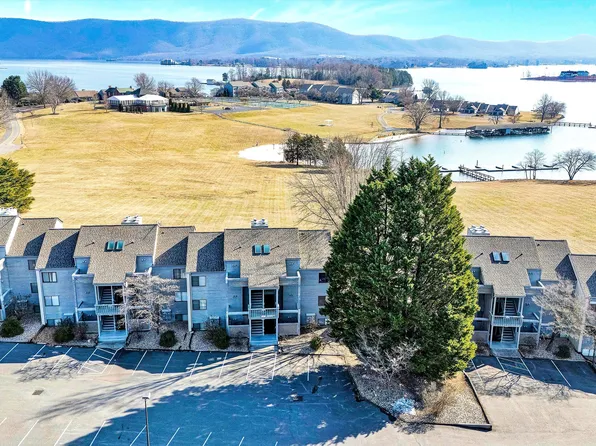 140 Sailors Cove Dr #1219, Moneta, VA 24121