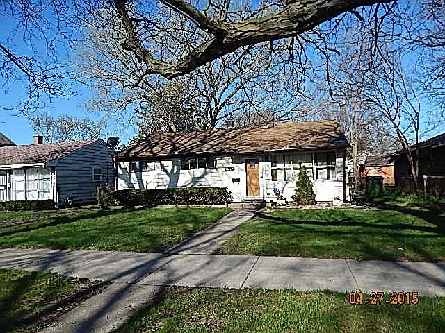 15204 Dante Ave photo 1