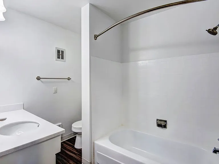 Asteria Place Apartments — Photo 16