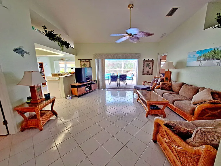 117 Siesta Rd — Photo 8