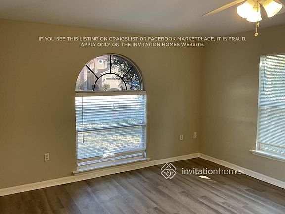 4th image of 1014 Heron Ct