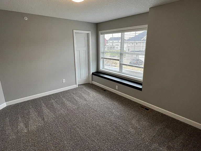 1015 Field Ct — Photo 13