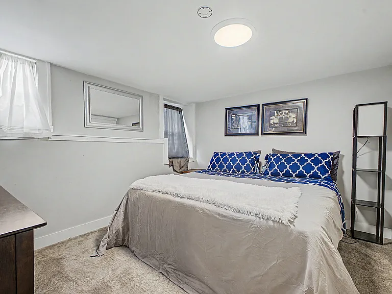 1156 S Downing St — Photo 11