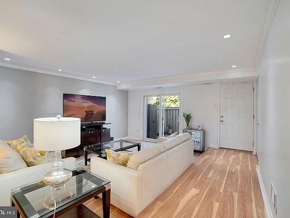 5th image of 7920 Bentley Village Dr #14C