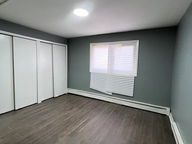 8627 S Ingleside Ave #2F — Photo 17