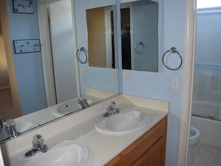 541 Pombo Square Dr — Photo 10