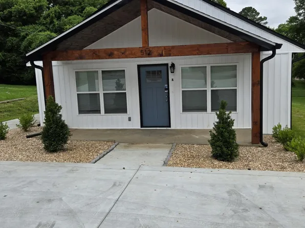 512 9th St, Clarksville, TN 37040