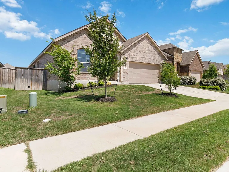 126 Smokebush Trl — Photo 2