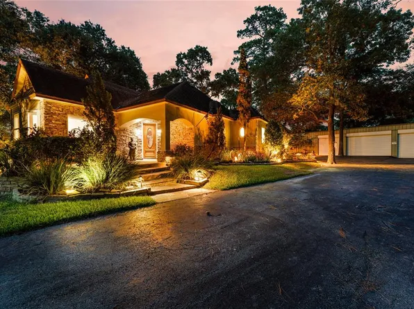 22388 Murrell Rd, Hockley, TX 77447