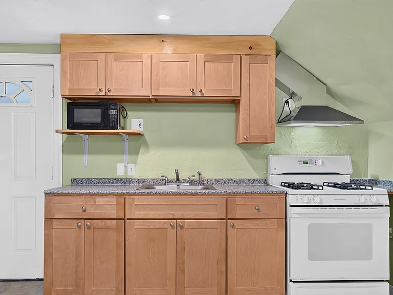 57 Linden Ave #3 — Photo 3
