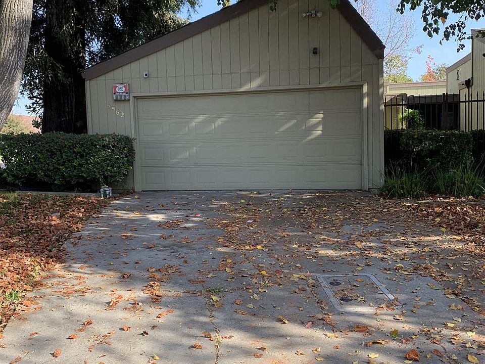 1st image of 5560-5562 Sandpiper Ct