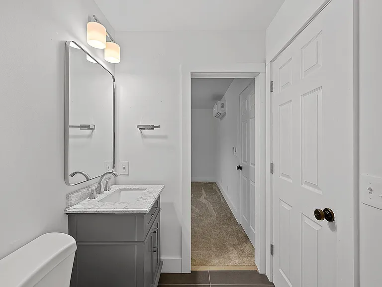 539 Hale Ave #3 — Photo 8