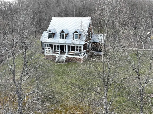 2284 Panama Rd SE, Carrollton, OH 44615