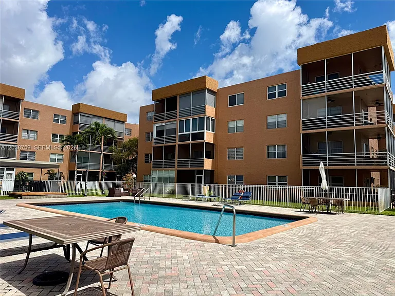 3048 E Sunrise Lakes Dr #217 — Photo 22