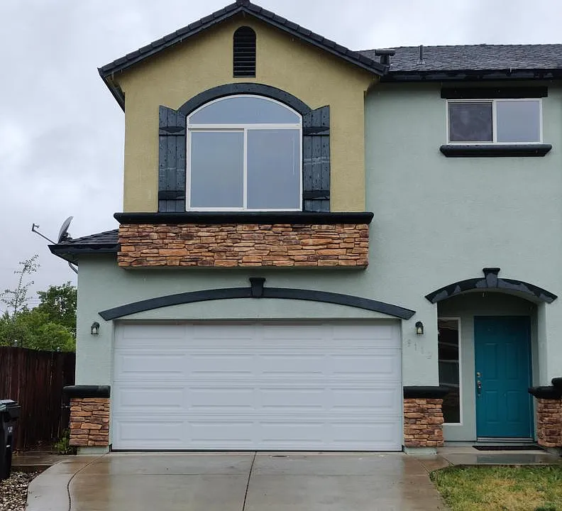 9112 Echo Point Pl