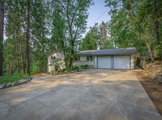 2897 Black Oak Dr, Arnold, CA