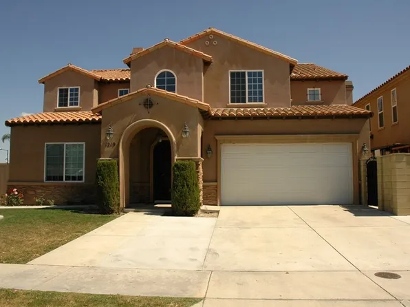 1219 N Jackson St, Santa Ana, CA 92703