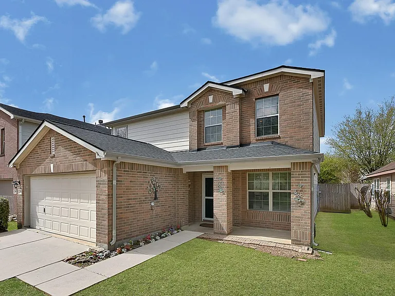 29207 Legends Hill Dr — Photo 2