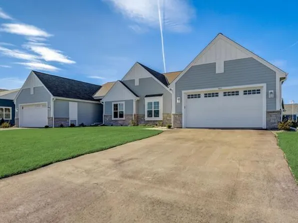 1356 Prairie Creek CIRCLE #26C, Oconomowoc, WI 53066
