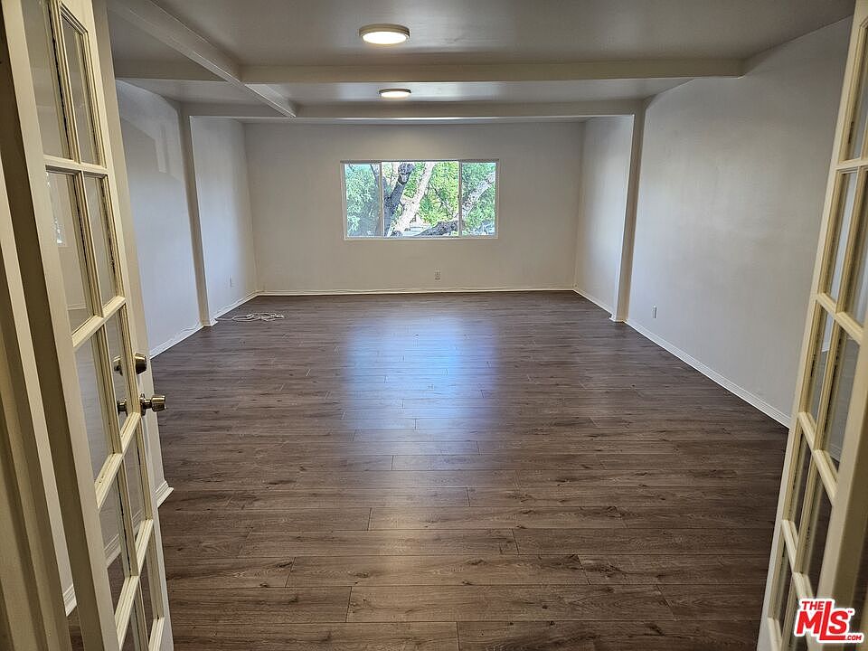 1st image of 4531 Van Nuys Blvd