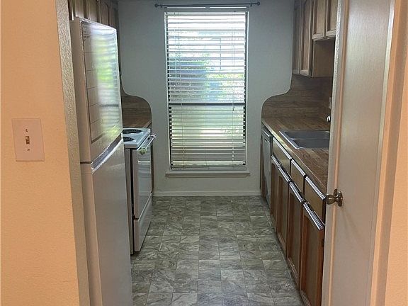 1818 Rodd Field Rd APT H2, Corpus Christi, TX 78412 | MLS #428114 | Zillow