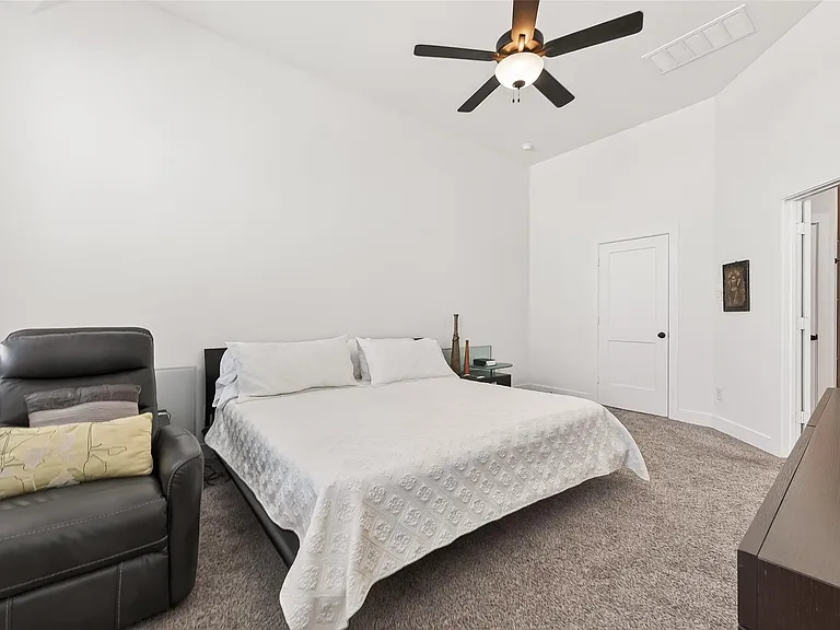 21163 Medina River Dr — Photo 15
