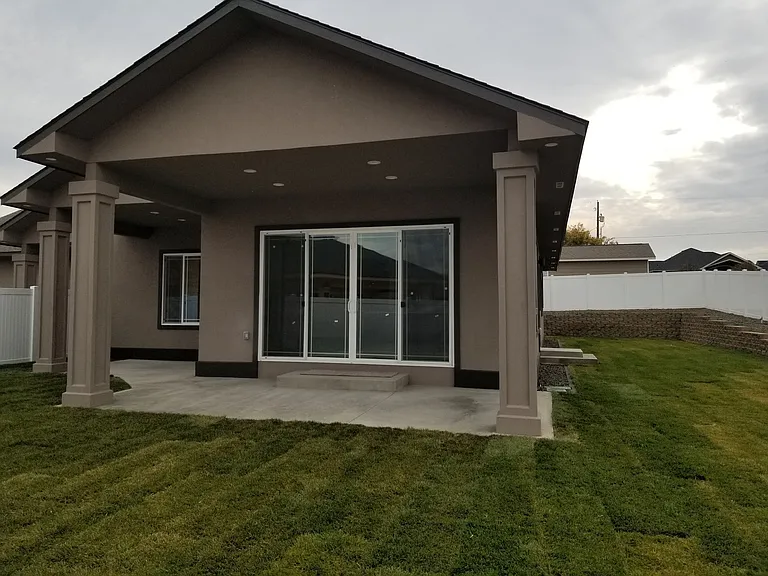 7307 Heathers Way — Photo 4