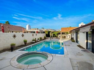 75451 Santa Fe Trl, Palm Desert, CA 92211