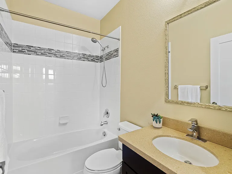 6779 Raritan Dr — Photo 8