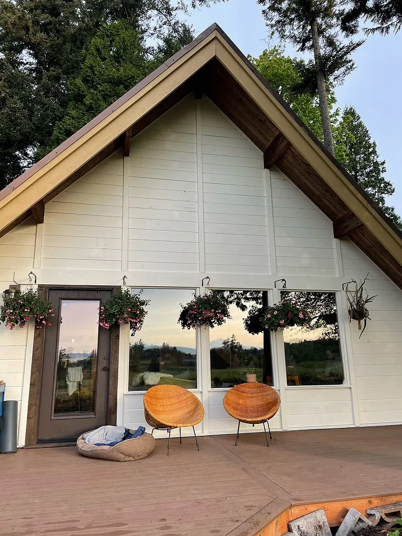 Charming 2-Bedroom Retreat in Ferndale — Photo 1