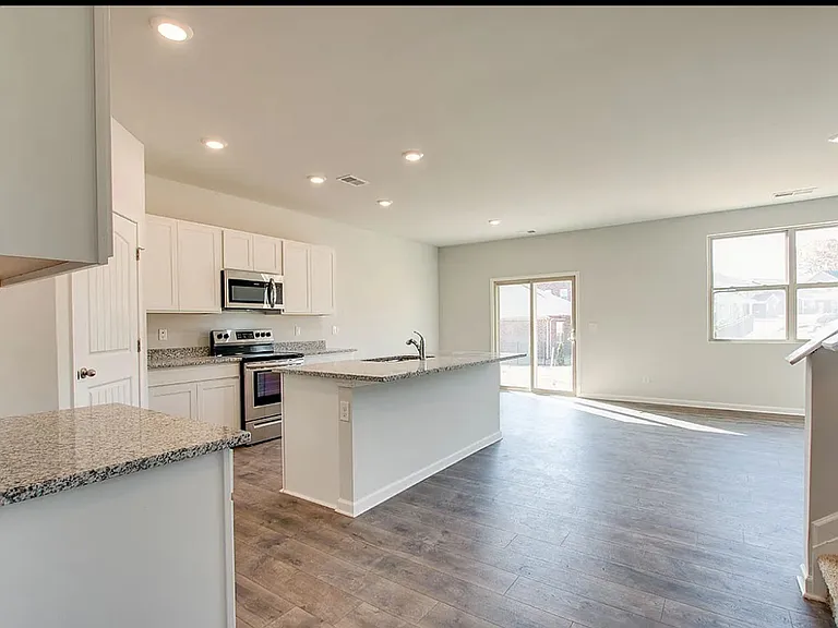 9044 Copenhagen Dr — Photo 14