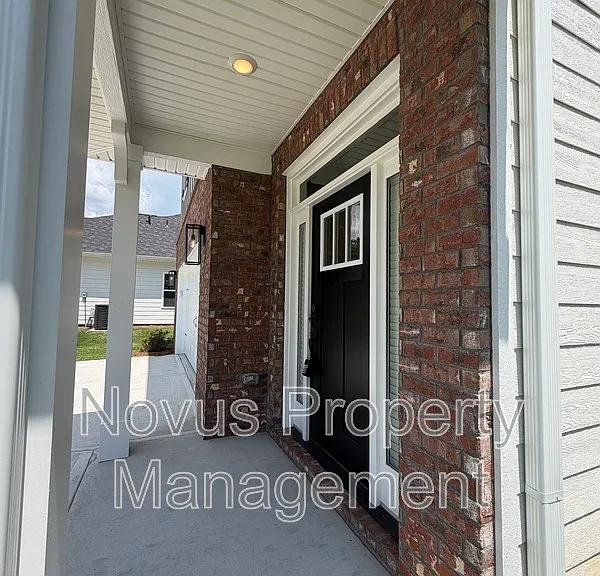 213 Laney Dr — Photo 3