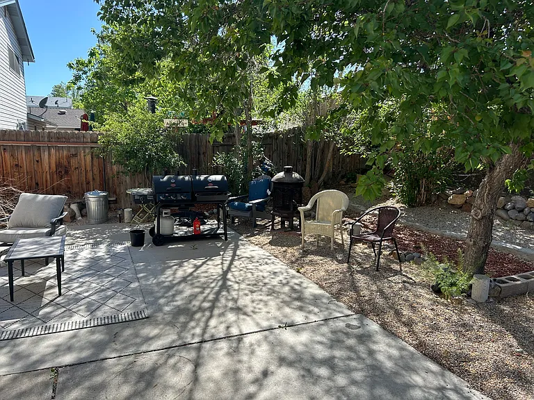 2153 La Hacienda Dr — Photo 13