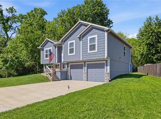 403 Timbercreek Dr, Belton, MO 64012