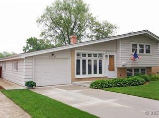 2671 S Craig Dr, Des Plaines, IL 60018