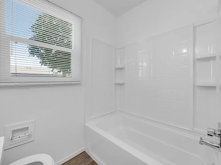 328 Birdwell St — Photo 13