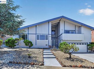 21723 Shadyspring Rd, Castro Valley, CA 94546