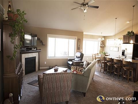 Living Room & Kitchen