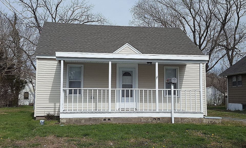 1st image of 621 Truitt St