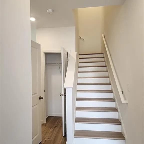2714 Lou Ln — Photo 6