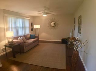 17 Haven Dr, Matawan, NJ 07747