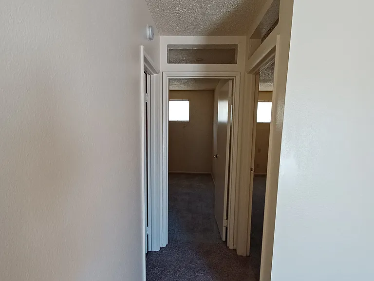 2412 Sunrise Ave #G — Photo 3