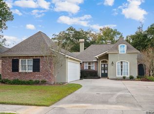 17928 Pecan Shadows Dr, Baton Rouge, LA 70810