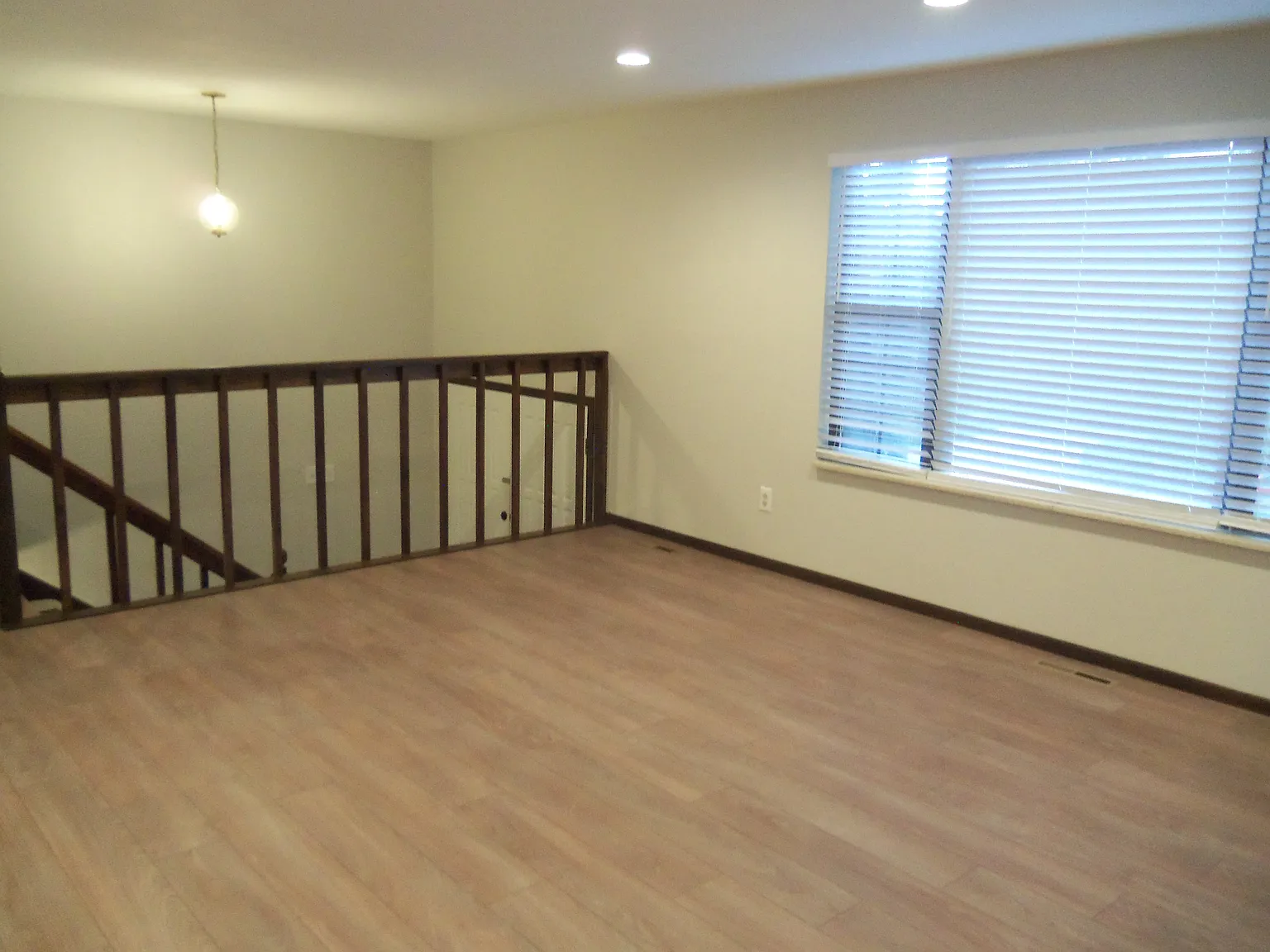 4 bed, 2450 sqft, $3,250 — Photo 4